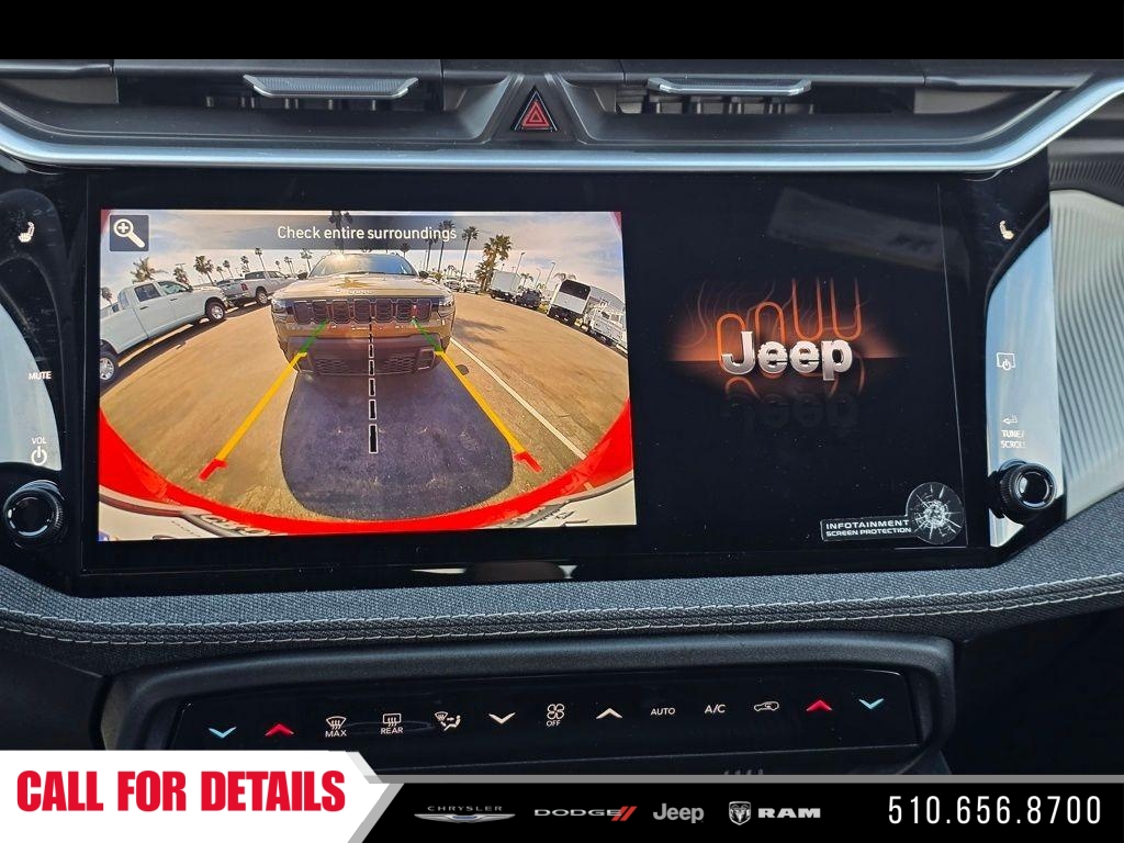 New 2026 Red Hot Pearl-Coat Exterior Paint Jeep Laredo image 23