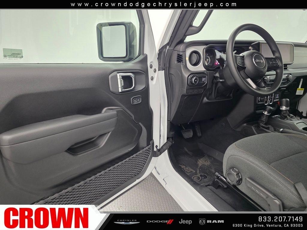 New 2026 Bright White Clear-Coat Exterior Paint Jeep Sport image 38