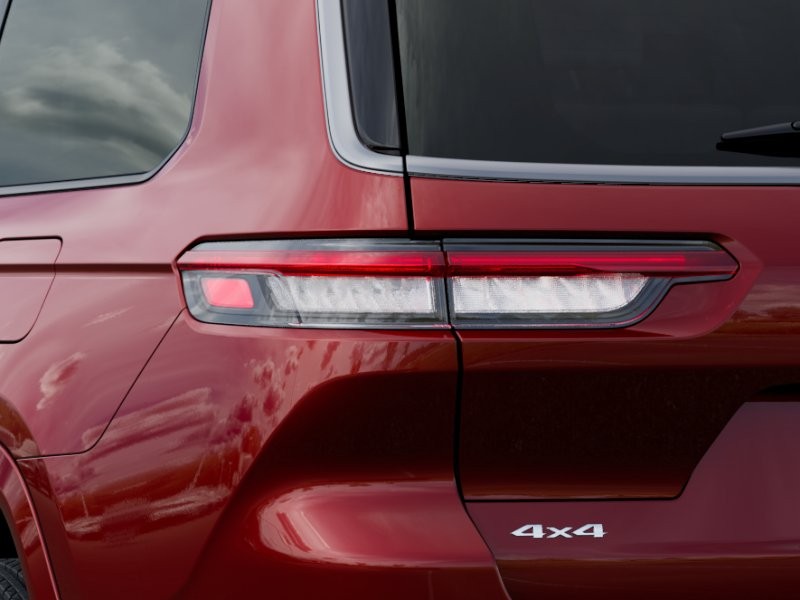 New 2026 Velvet Red Pearl-Coat Exterior Paint Jeep Limited Reserve image 35