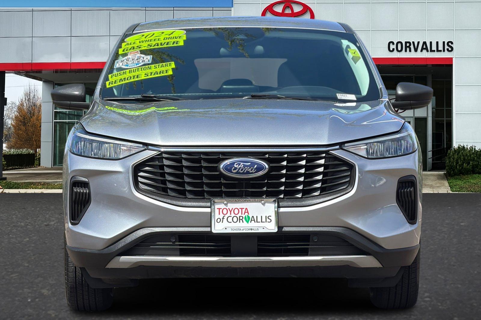 Used 2024 Silver Ford Active image 9