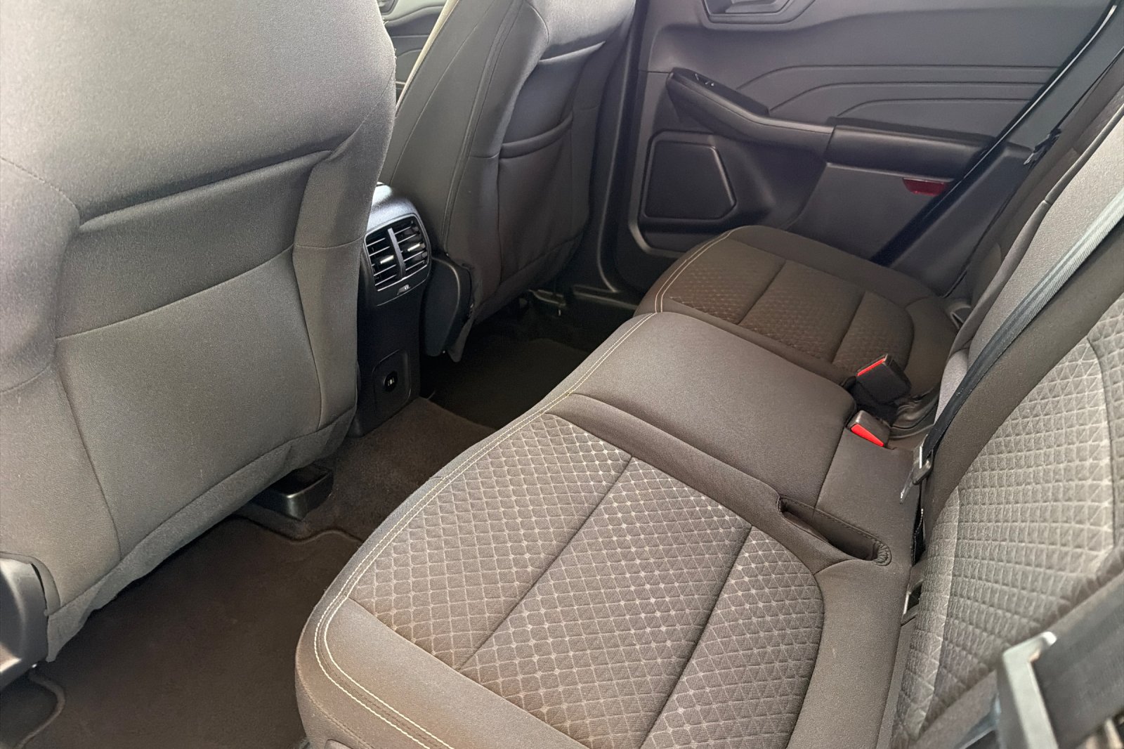 Used 2024 Silver Ford Active image 12