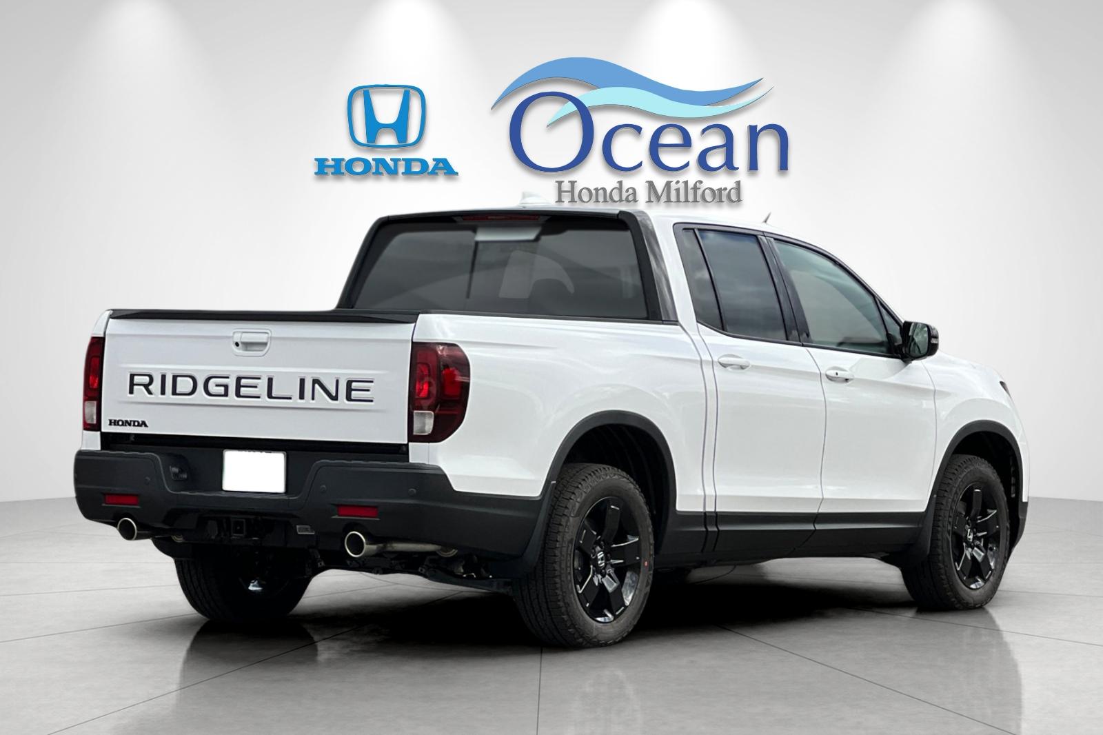 New 2026 Platinum White Pearl Honda Black Edition image 5