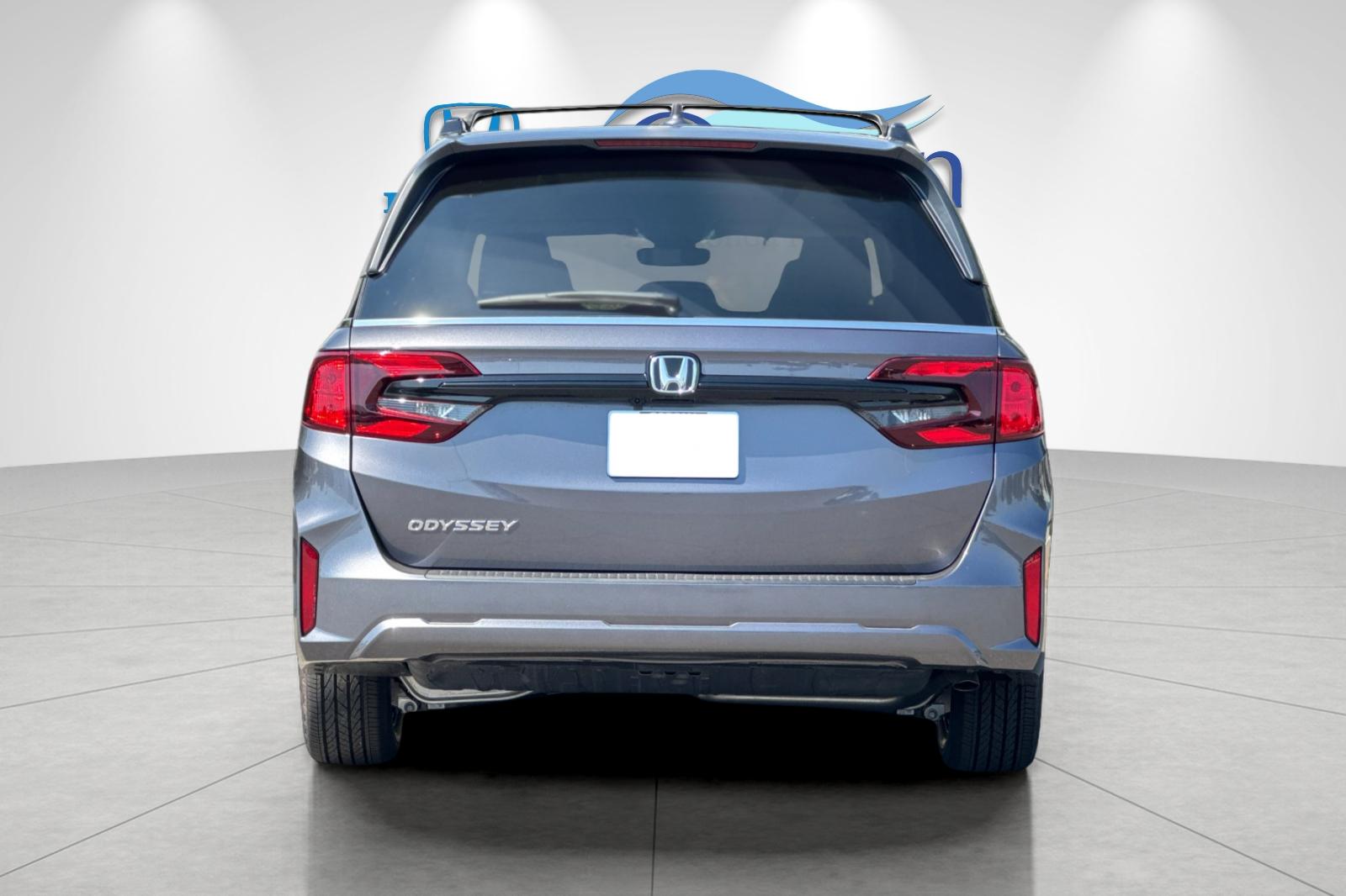 New 2026 Modern Steel Metallic Honda EX-L image 4
