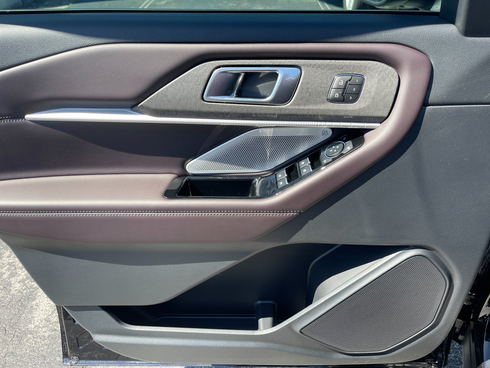 New 2026 Agate Black Metallic Ford Platinum™ image 11