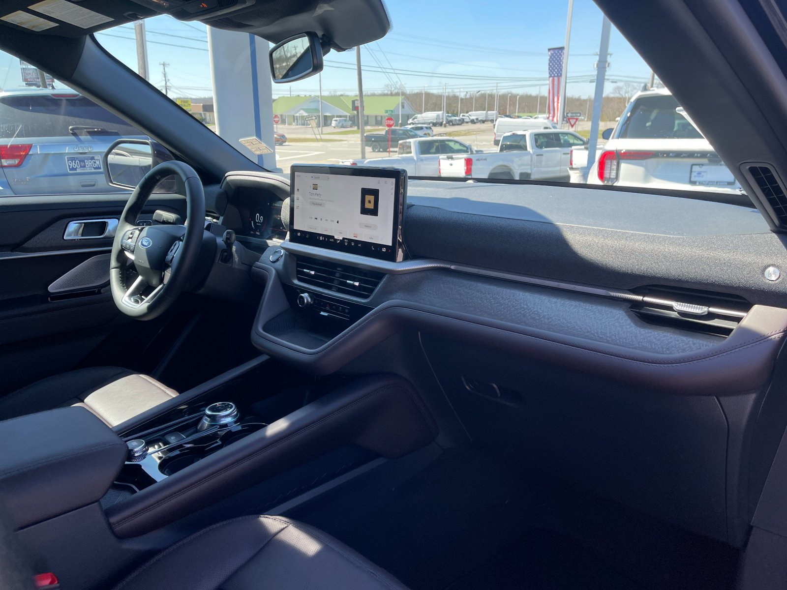 New 2026 Agate Black Metallic Ford Platinum™ image 17