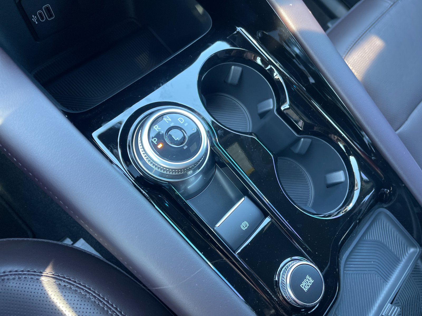New 2026 Agate Black Metallic Ford Platinum™ image 23