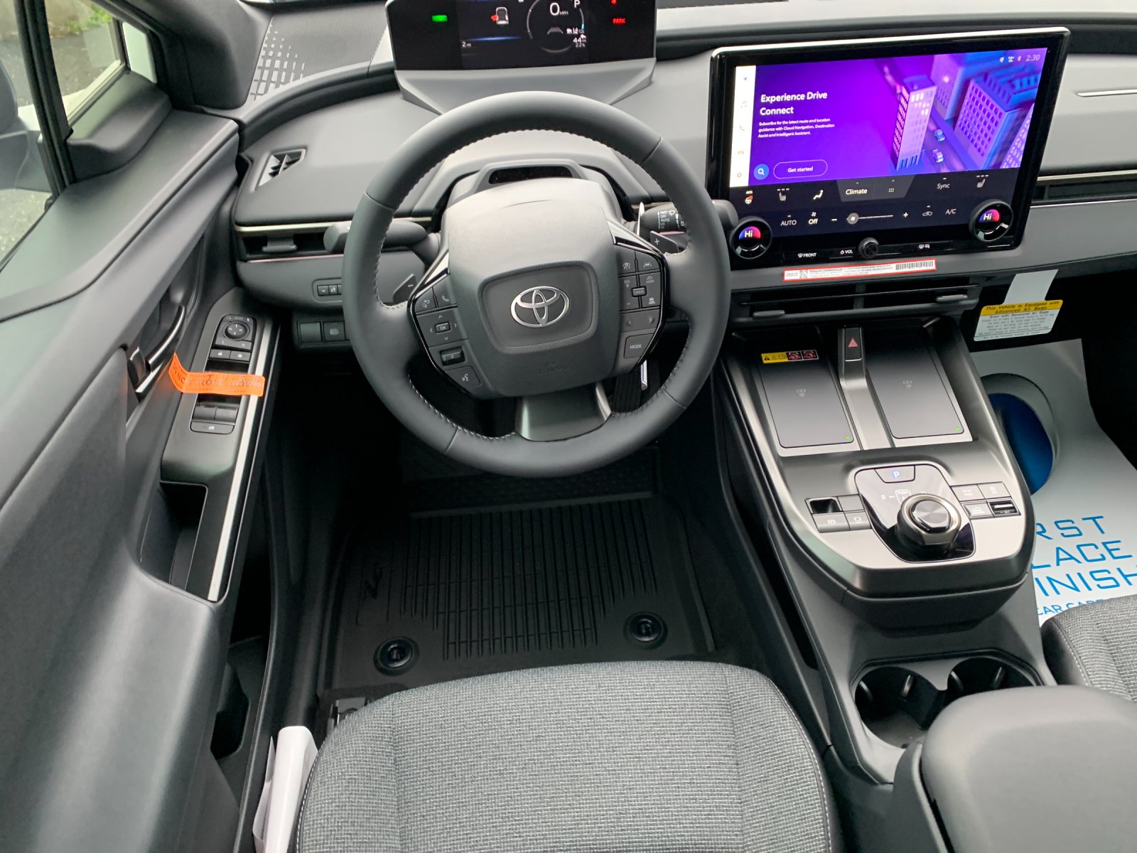 2026 Toyota bZ XLE - Photo 16