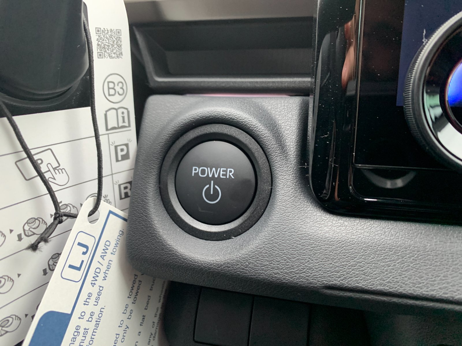 2026 Toyota bZ XLE - Photo 24