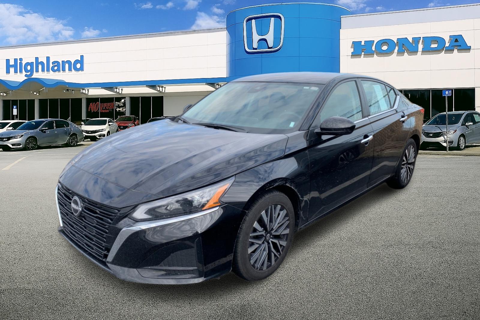 2023 Nissan Altima SV