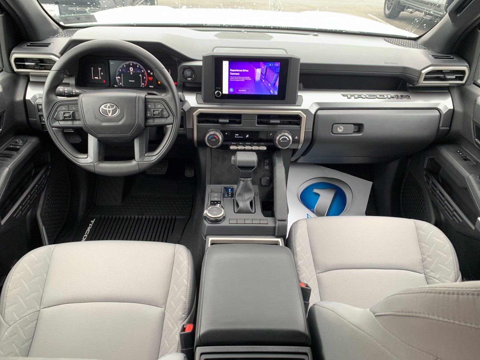 2026 Toyota Tacoma SR5 - Photo 15