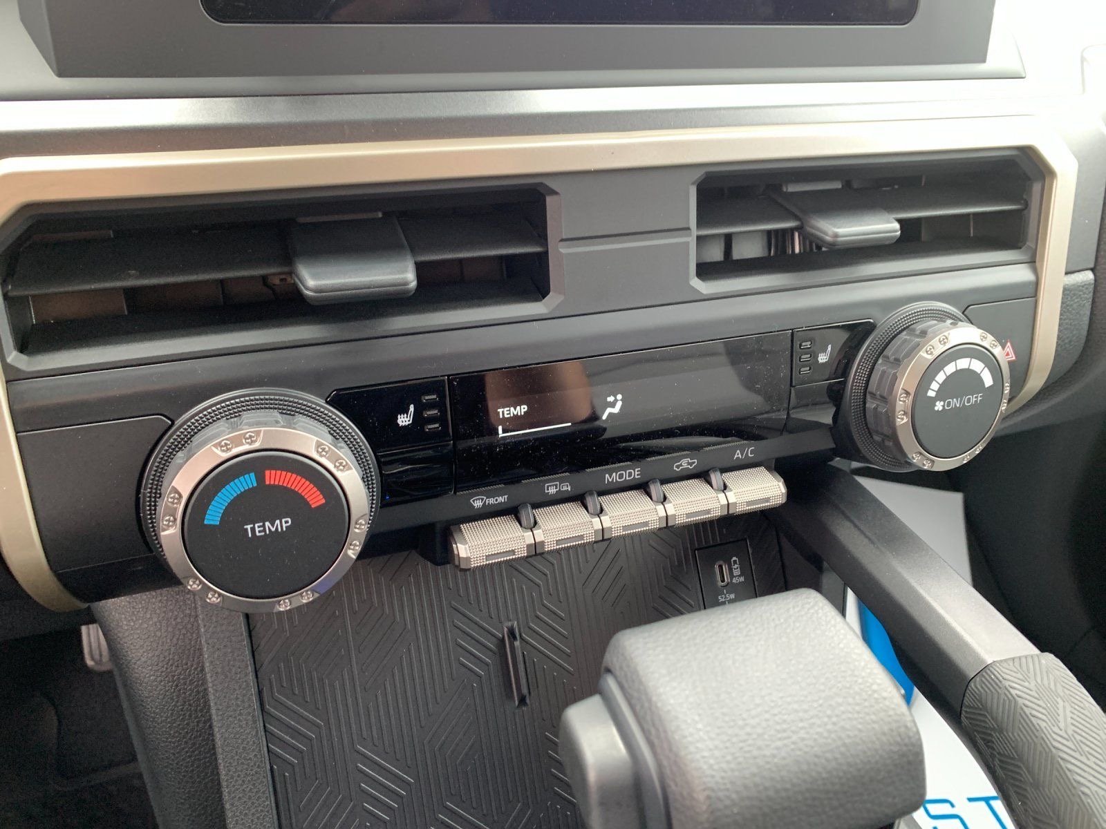 2026 Toyota Tacoma SR5 - Photo 22