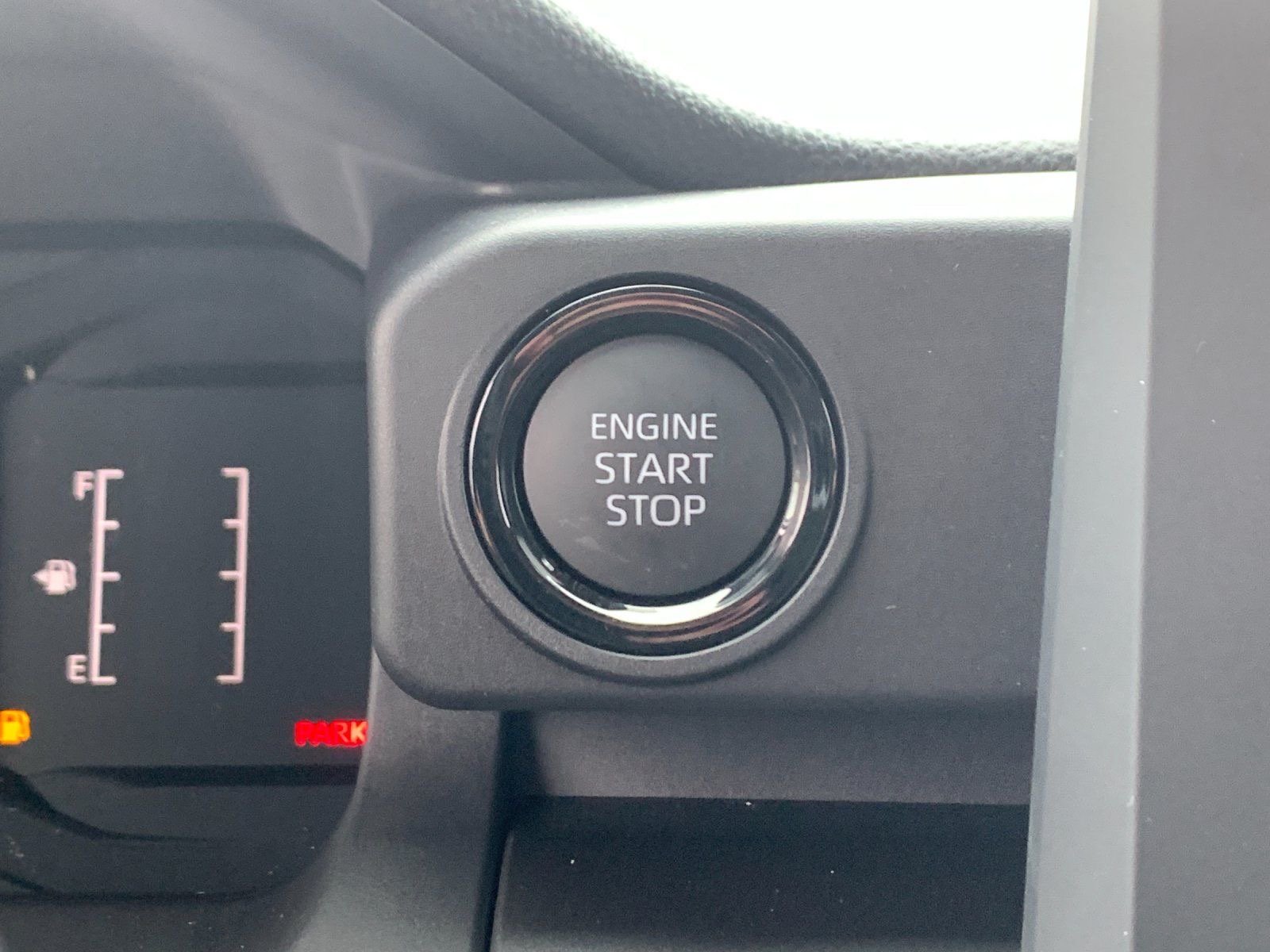 2026 Toyota Tacoma SR5 - Photo 24
