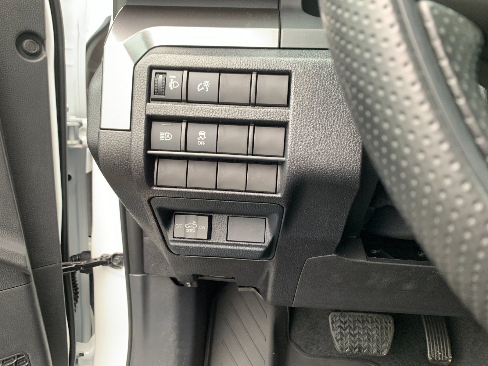 2026 Toyota Tacoma SR5 - Photo 30