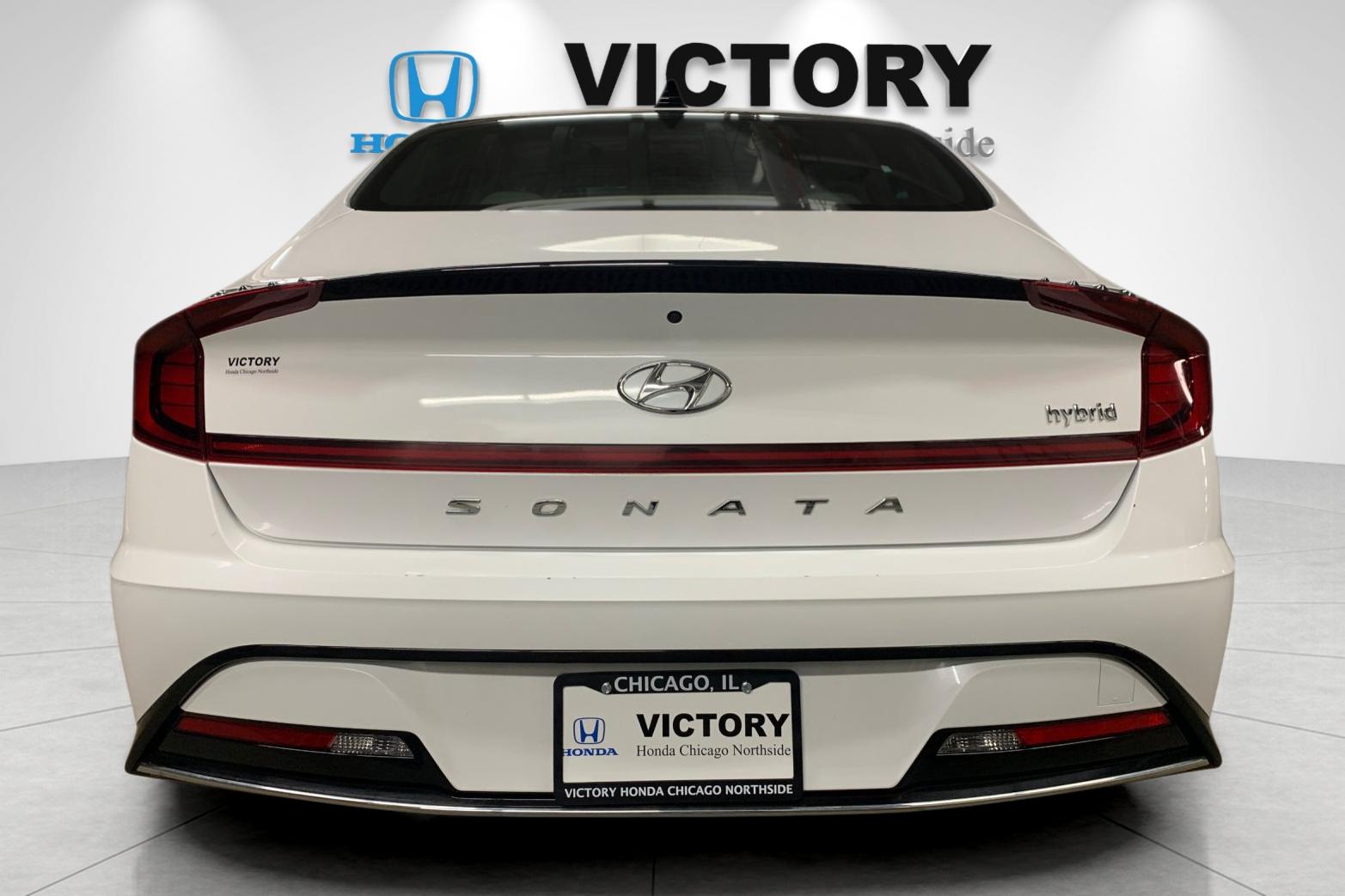Used 2023 White Hyundai SEL image 5
