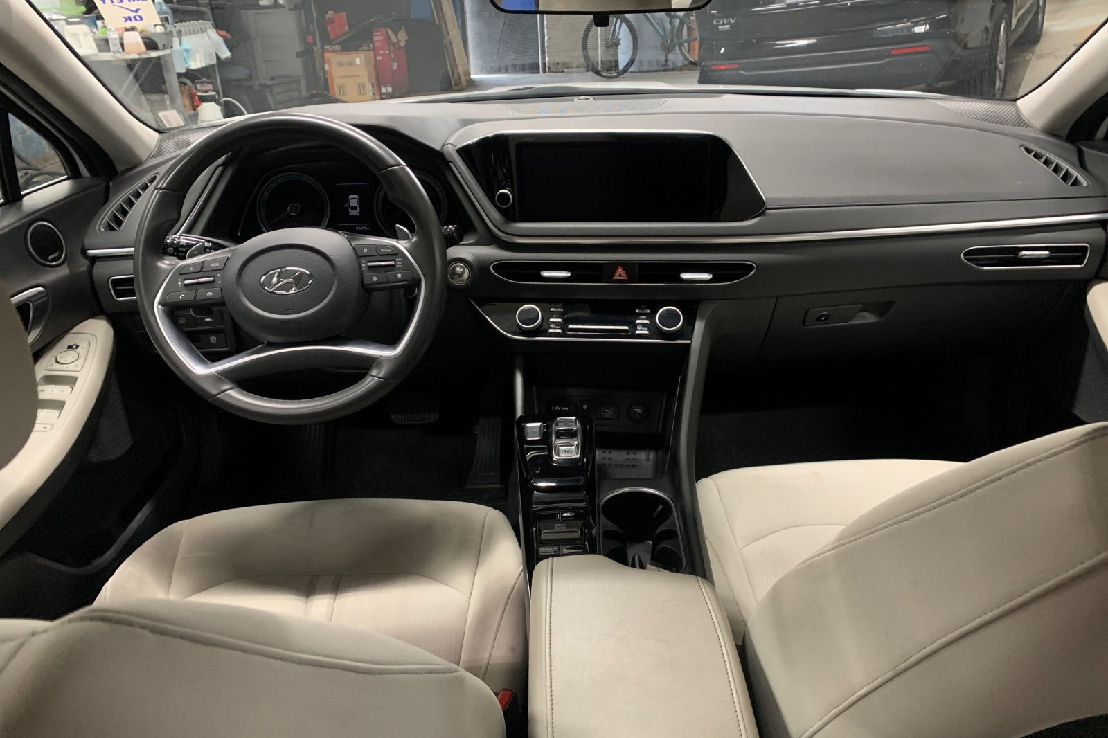 Used 2023 White Hyundai SEL image 15