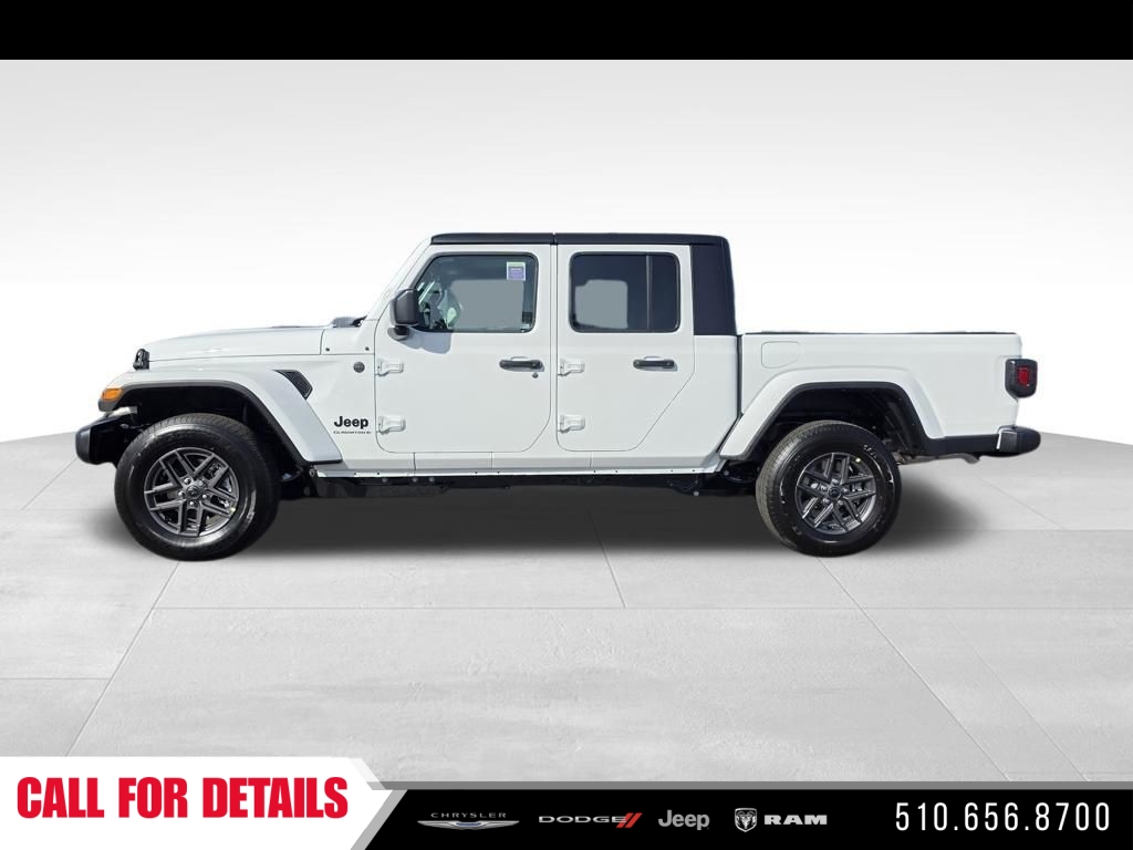New 2026 Bright White Clear-Coat Exterior Paint Jeep Sport S image 8