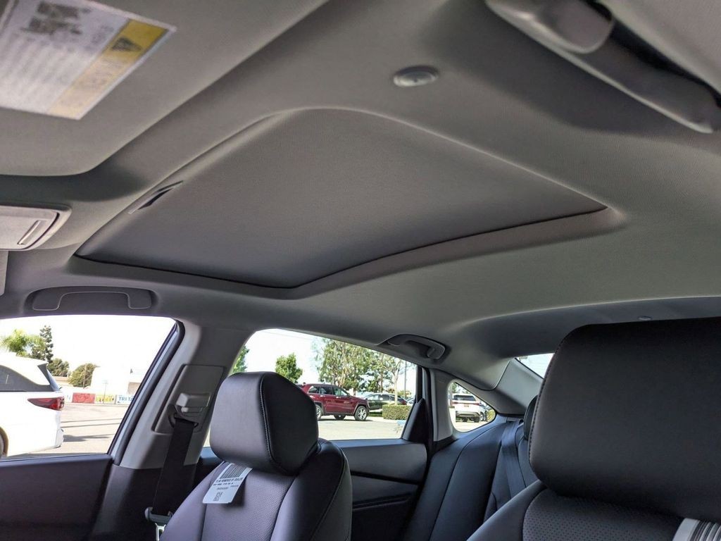 2025 Honda Accord Hybrid Touring - Photo 11