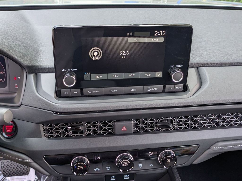 2025 Honda Accord LX - Photo 11