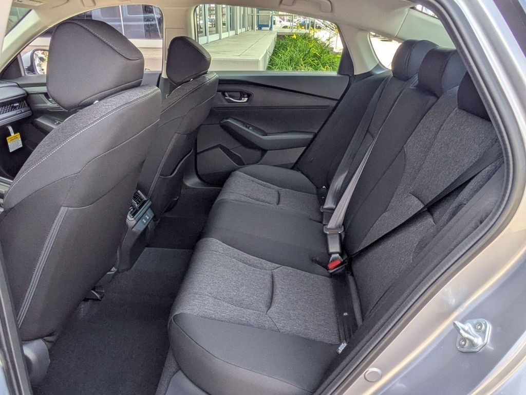 2025 Honda Accord LX - Photo 14