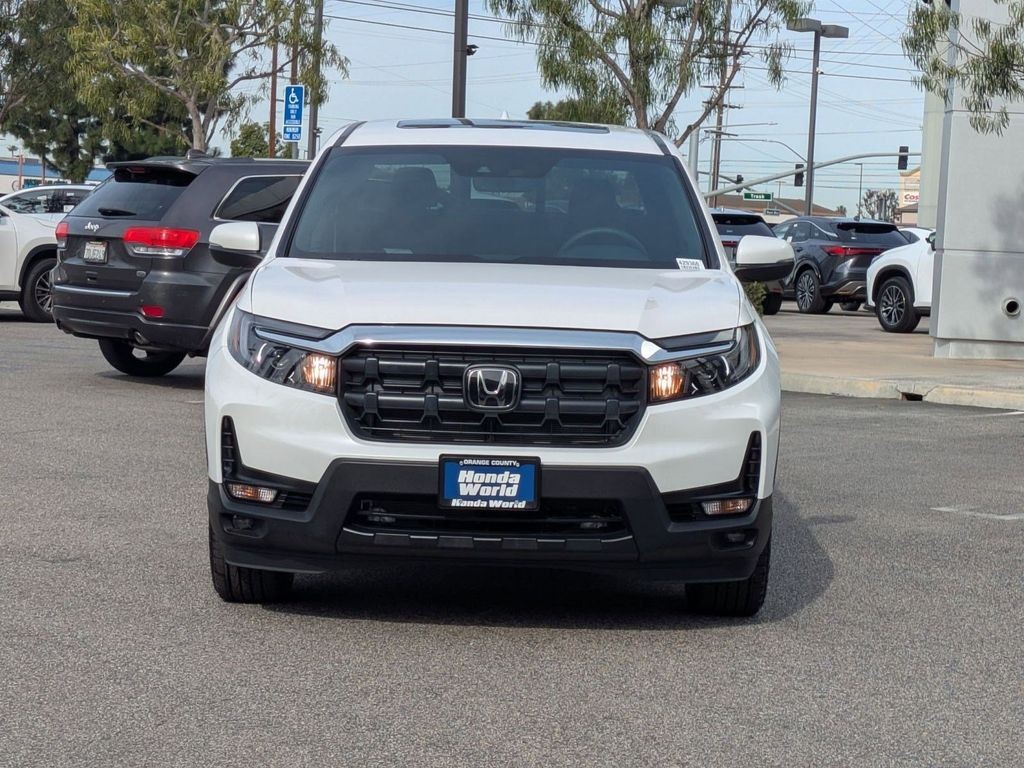 New 2025 Platinum White Pearl Honda RTL image 3