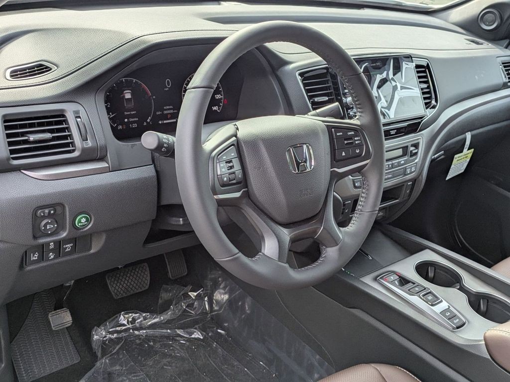 New 2025 Platinum White Pearl Honda RTL image 8