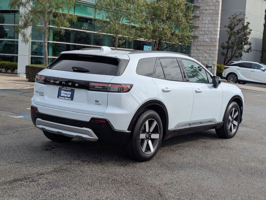 New 2026 Frostline White Pearl Honda Touring image 5