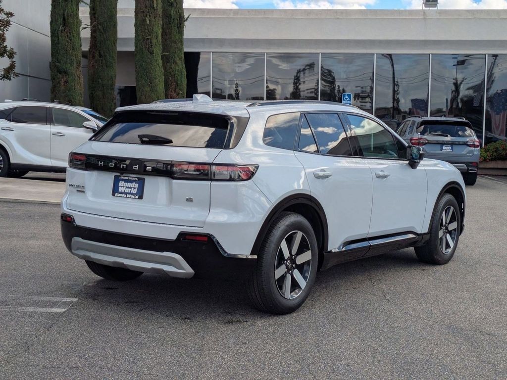 New 2026 Frostline White Pearl Honda Touring image 6