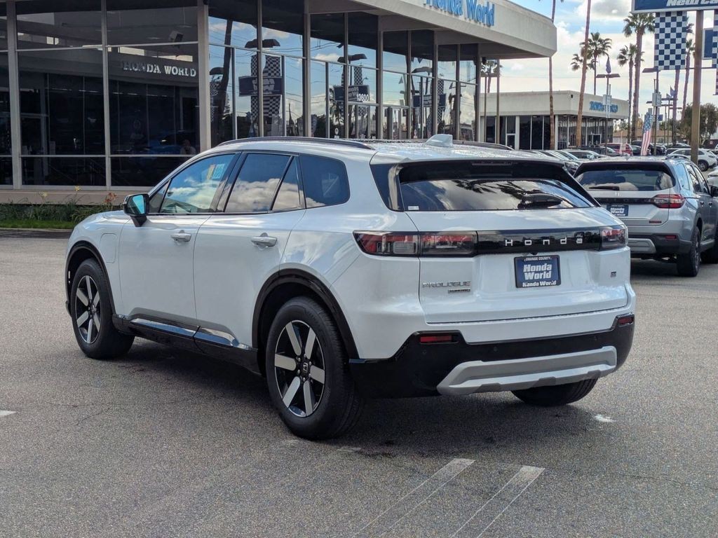 New 2026 Frostline White Pearl Honda Touring image 8