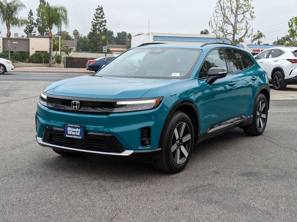 New 2026 North Shore Pearl Honda Touring image 4