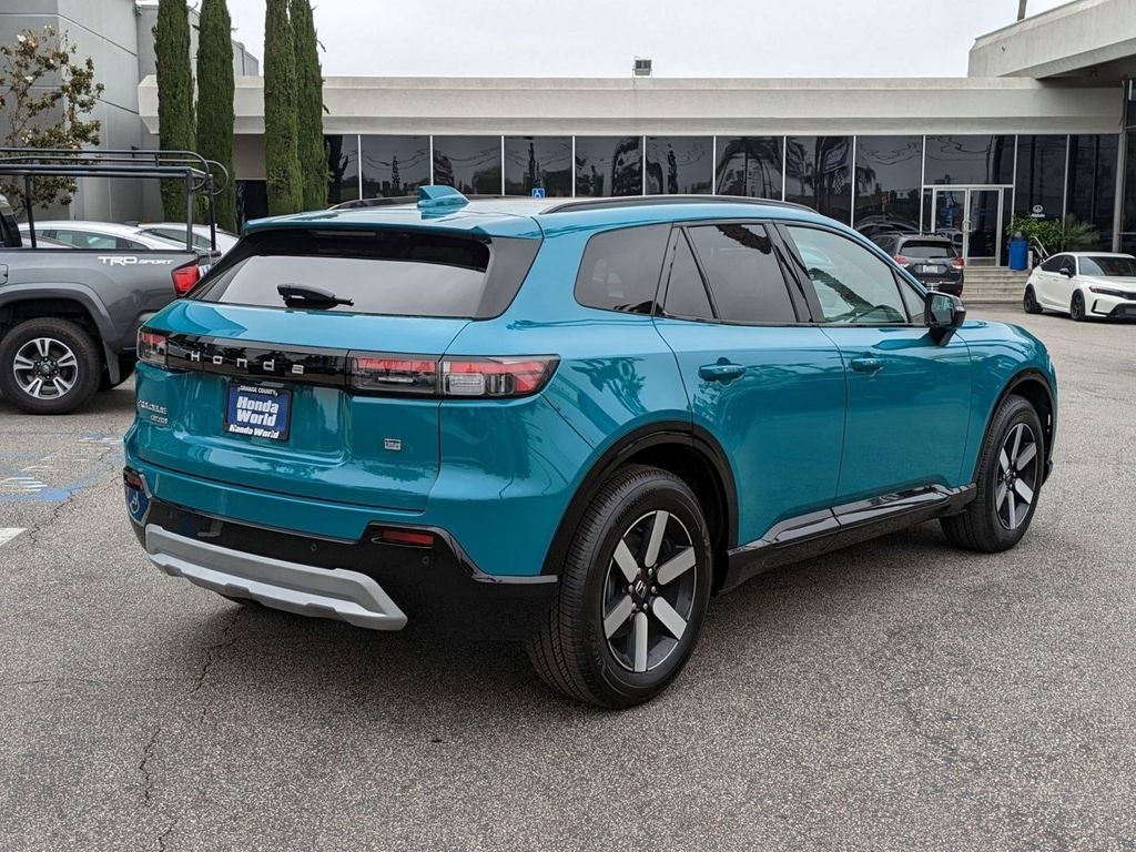 New 2026 North Shore Pearl Honda Touring image 5