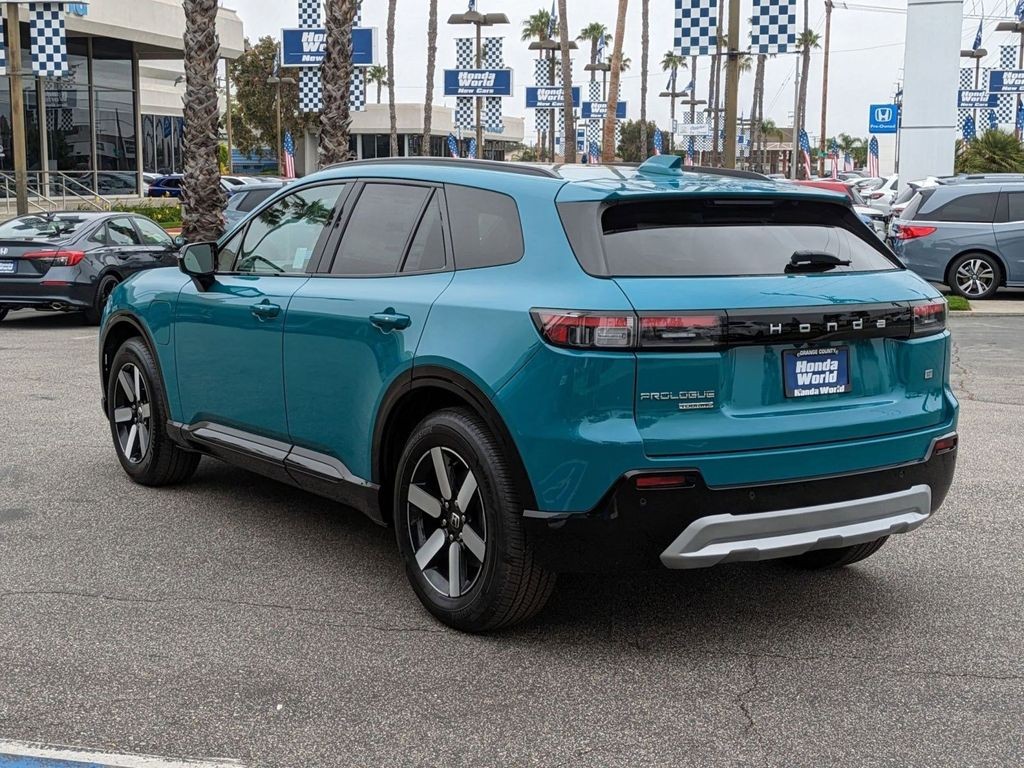 New 2026 North Shore Pearl Honda Touring image 7