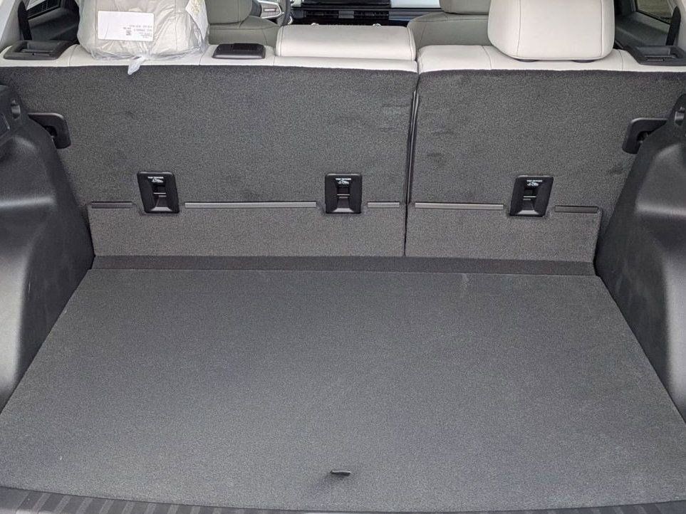 New 2026 Frostline White Pearl Honda Touring image 17