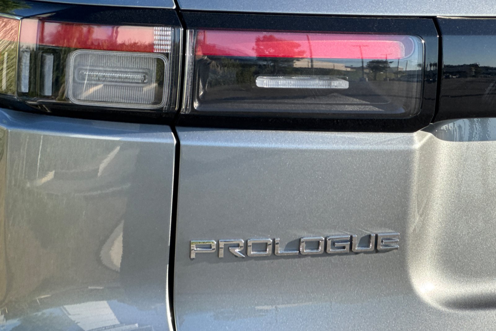 New 2026 Mercury Silver Metallic Honda EX image 32