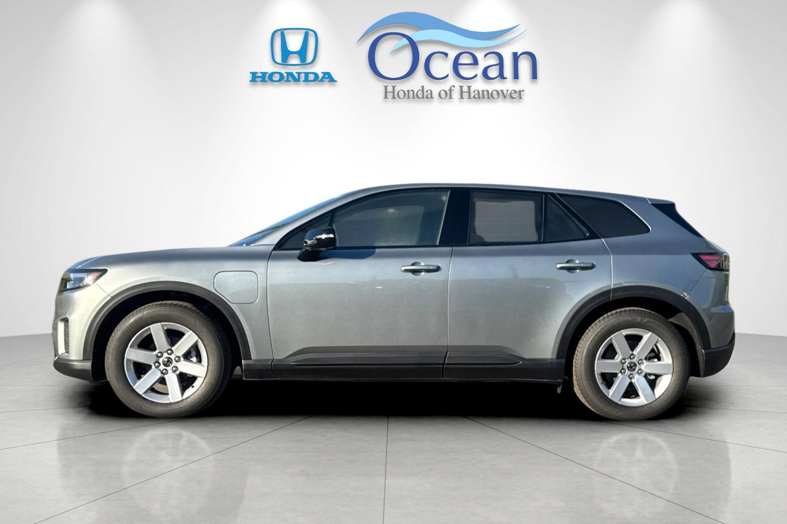 New 2026 Mercury Silver Metallic Honda EX image 2