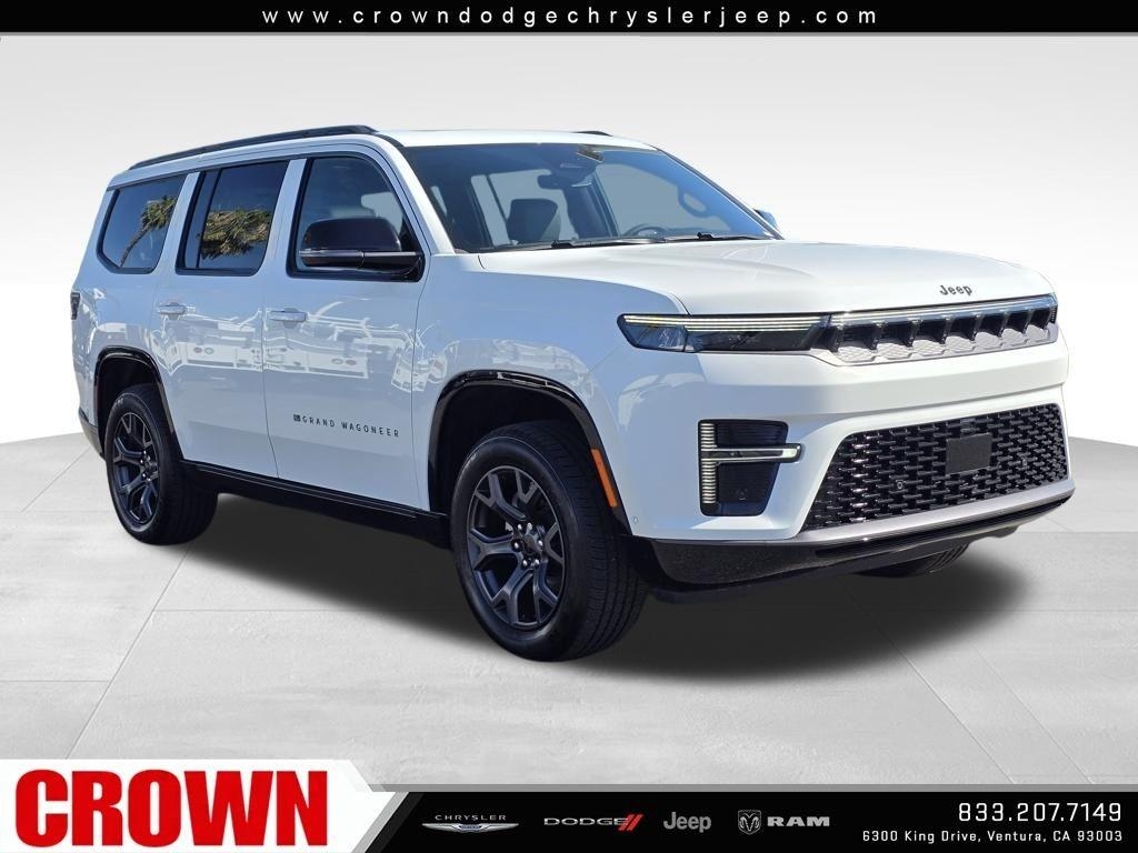 New 2026 Bright White Clear-Coat Exterior Paint Jeep Limited Altitude image 29
