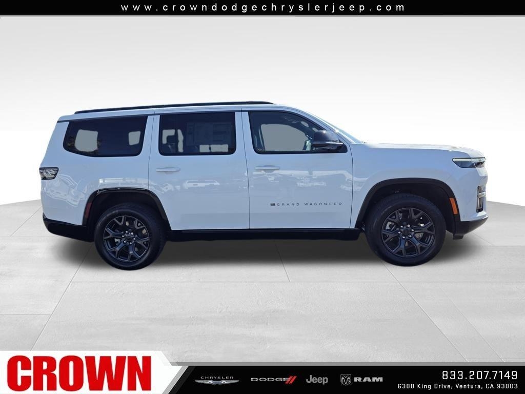 New 2026 Bright White Clear-Coat Exterior Paint Jeep Limited Altitude image 30