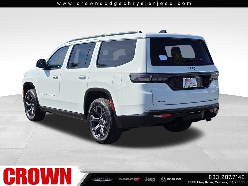 New 2026 Bright White Clear-Coat Exterior Paint Jeep Limited Altitude image 33