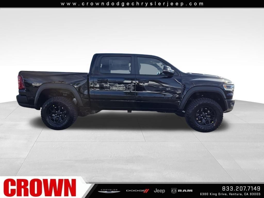 New 2026 Diamond Black Crystal Pearl-Coat Exterior Paint RAM RHO image 30