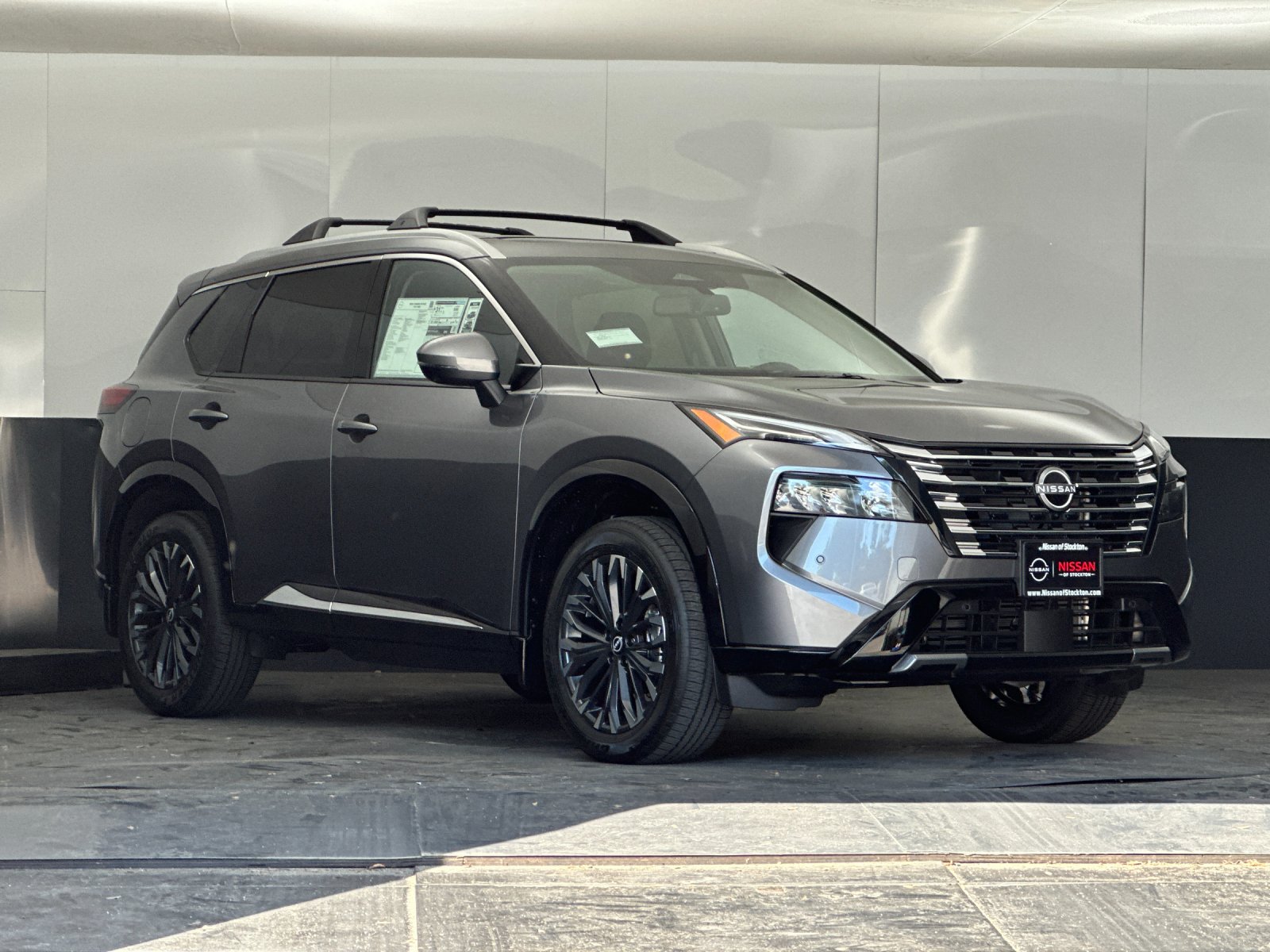 2026 Nissan Rogue Platinum AWD's photo