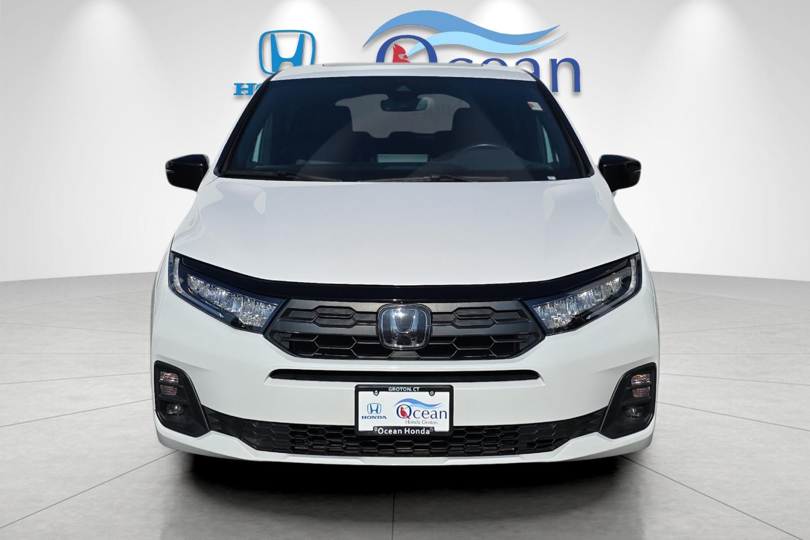 Used 2025 Platinum White Pearl Honda Sport-L image 8