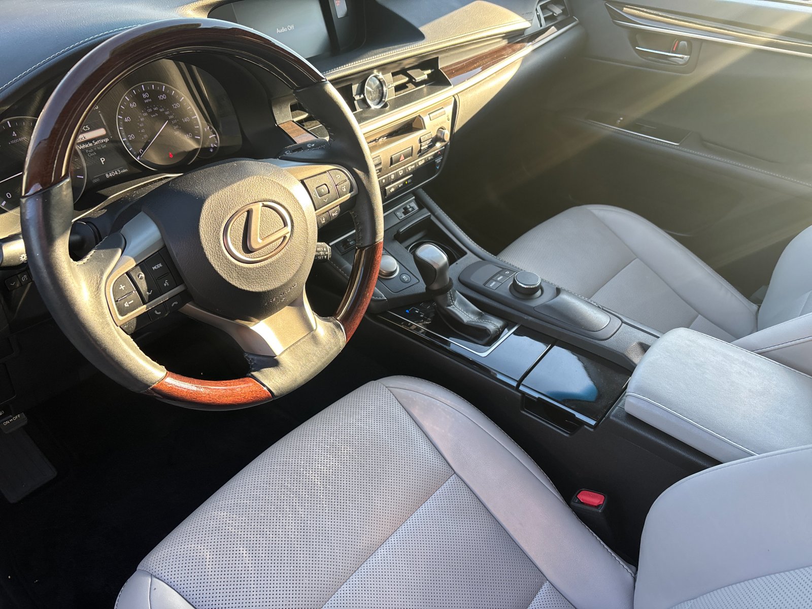 Used 2018 White Pearl Lexus 350 image 11