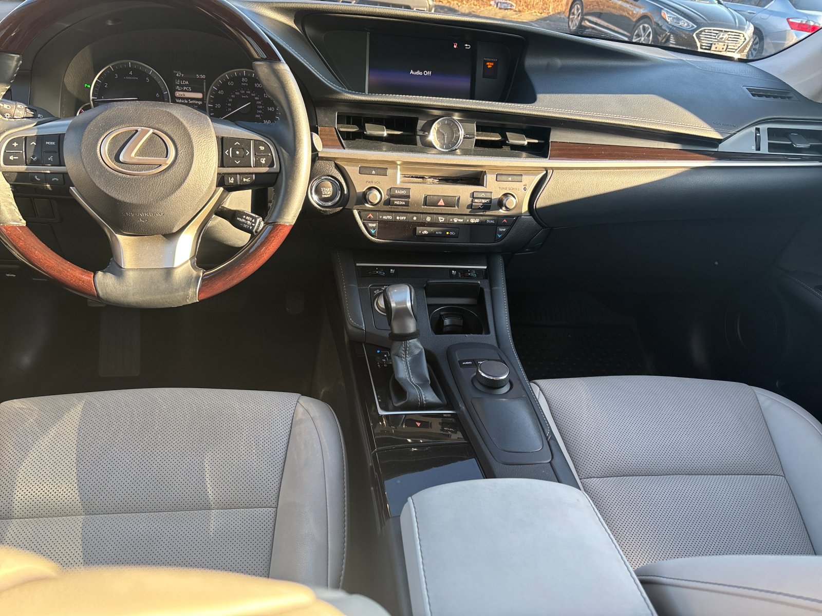 Used 2018 White Pearl Lexus 350 image 14