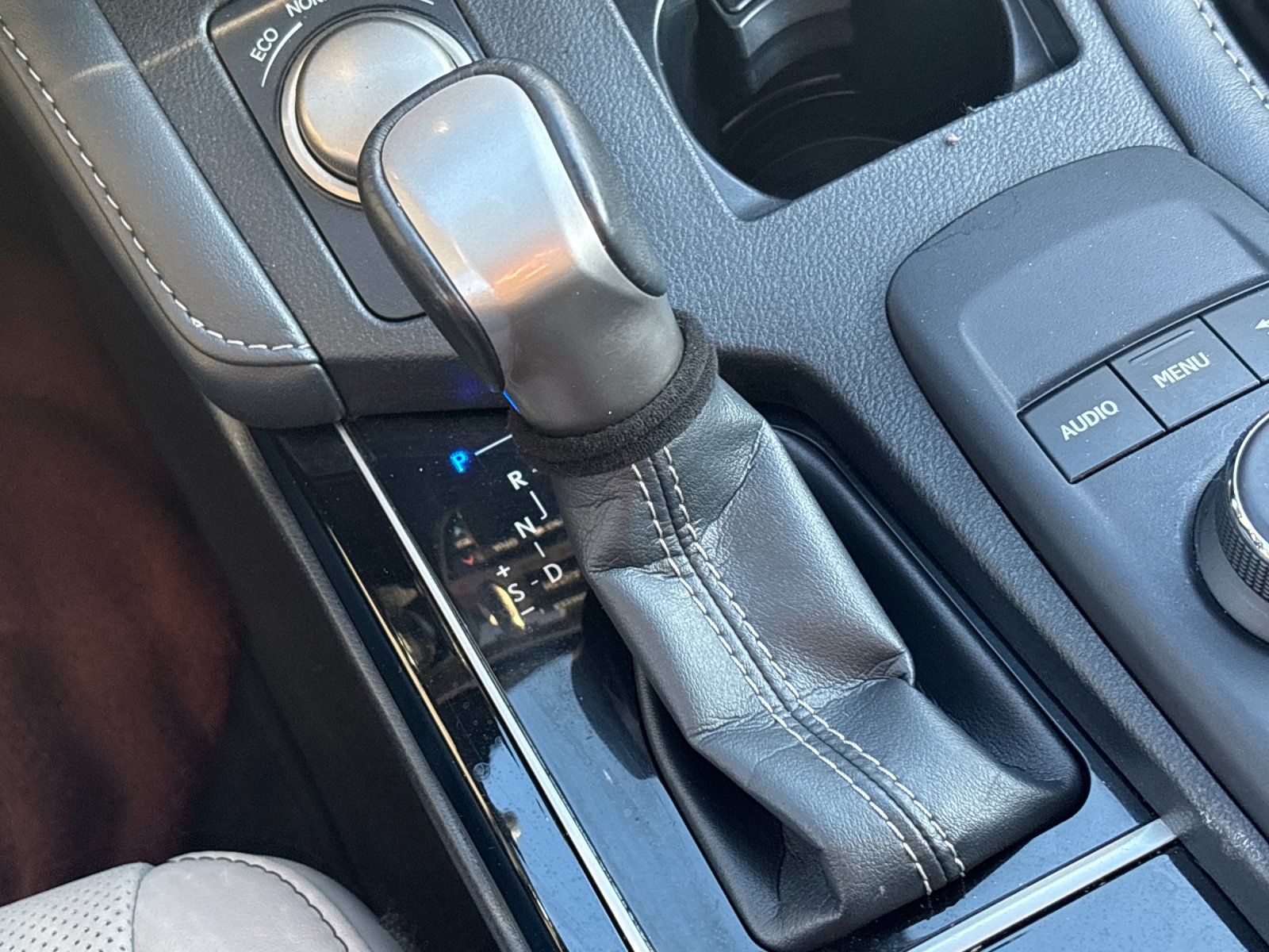 Used 2018 White Pearl Lexus 350 image 21