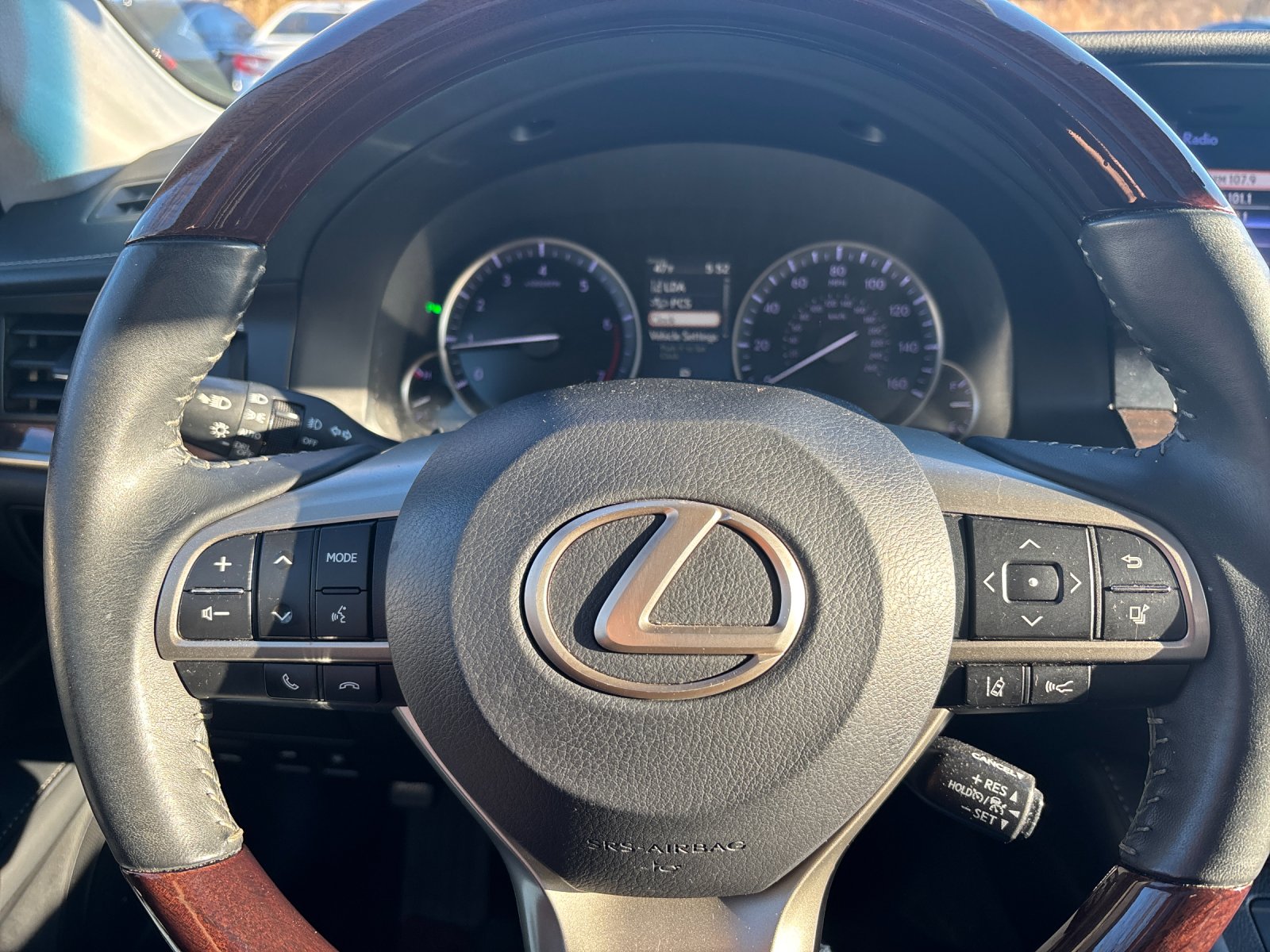 Used 2018 White Pearl Lexus 350 image 23