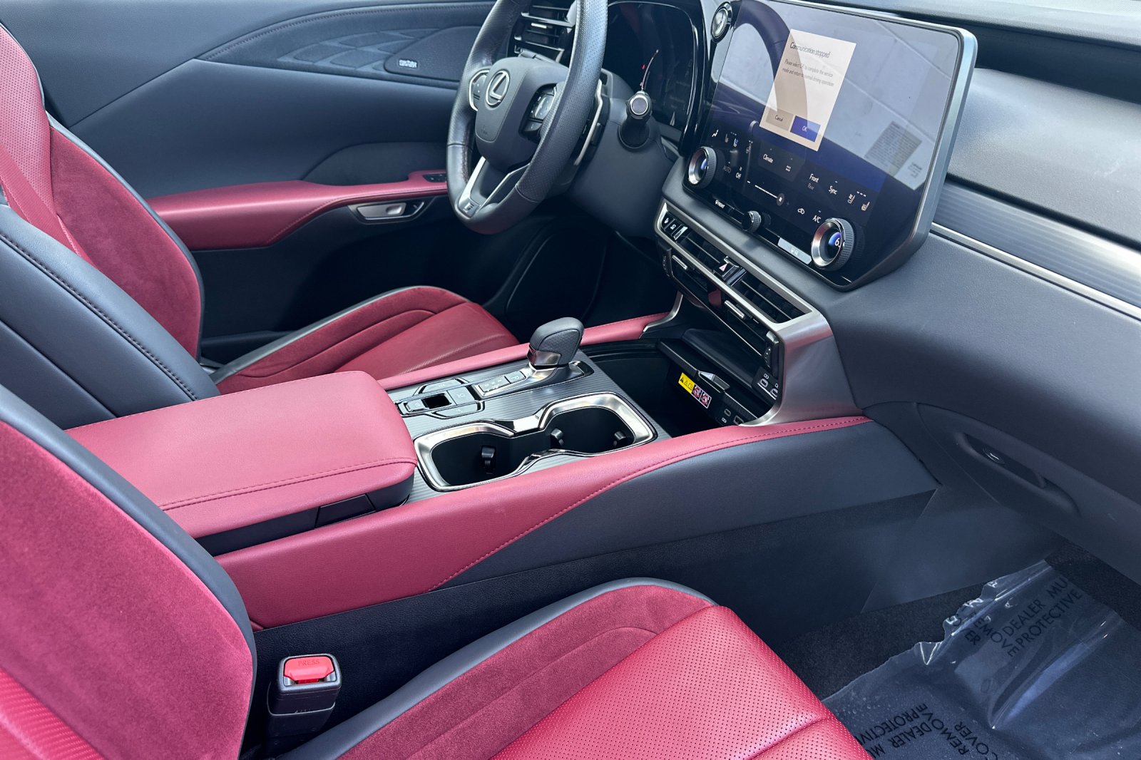 2023 Lexus RX Hybrid 500h - Photo 16