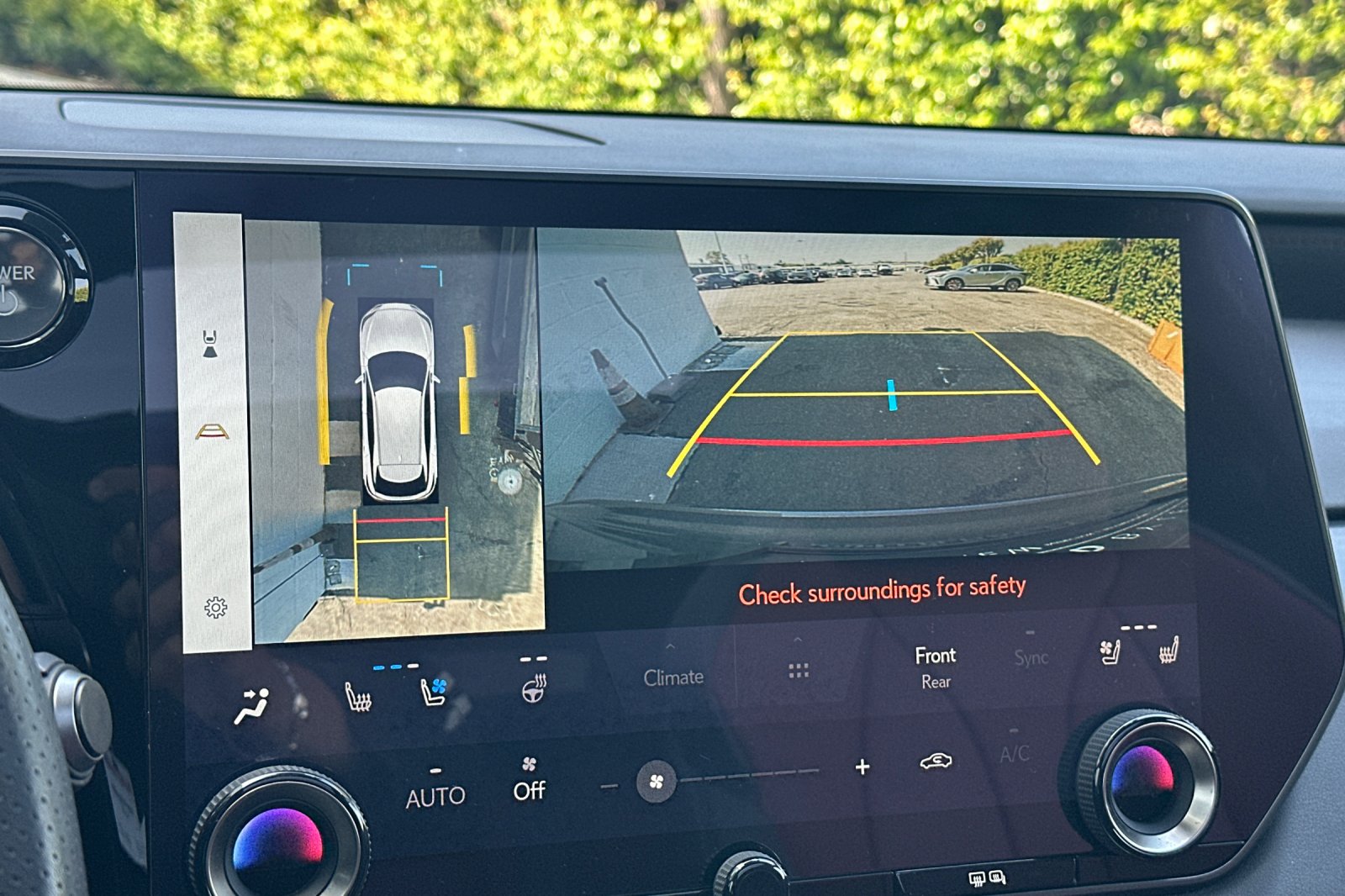 2023 Lexus RX Hybrid 500h - Photo 19