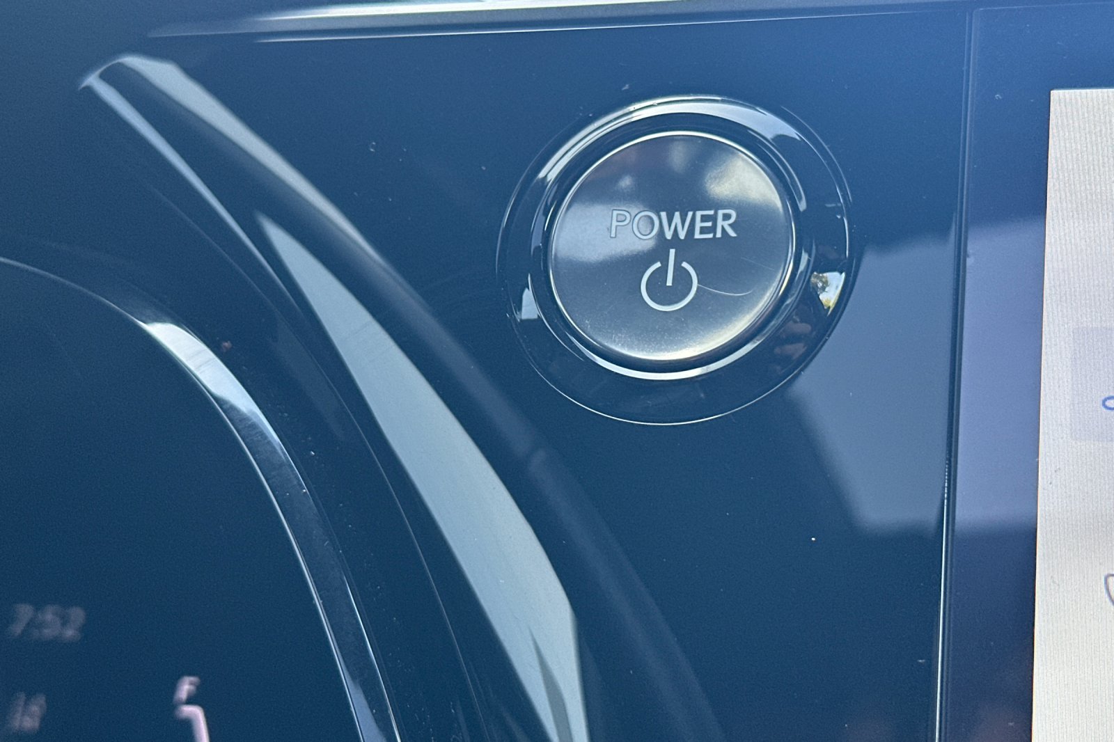 2023 Lexus RX Hybrid 500h - Photo 22