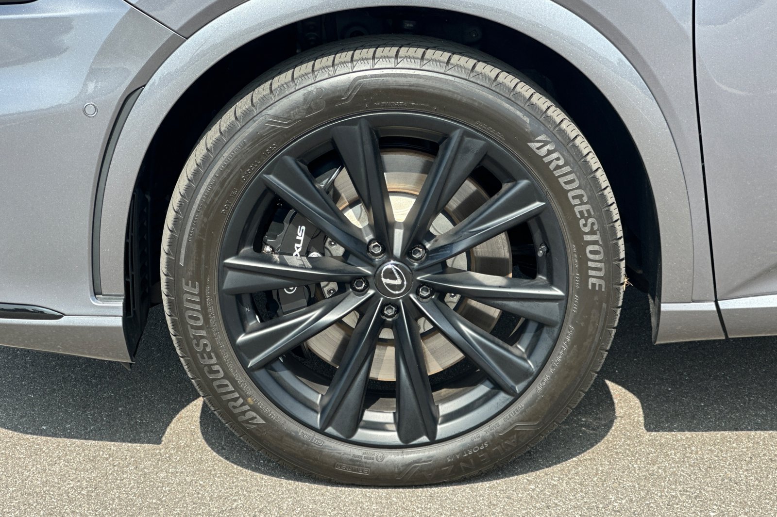2023 Lexus RX Hybrid 500h - Photo 25
