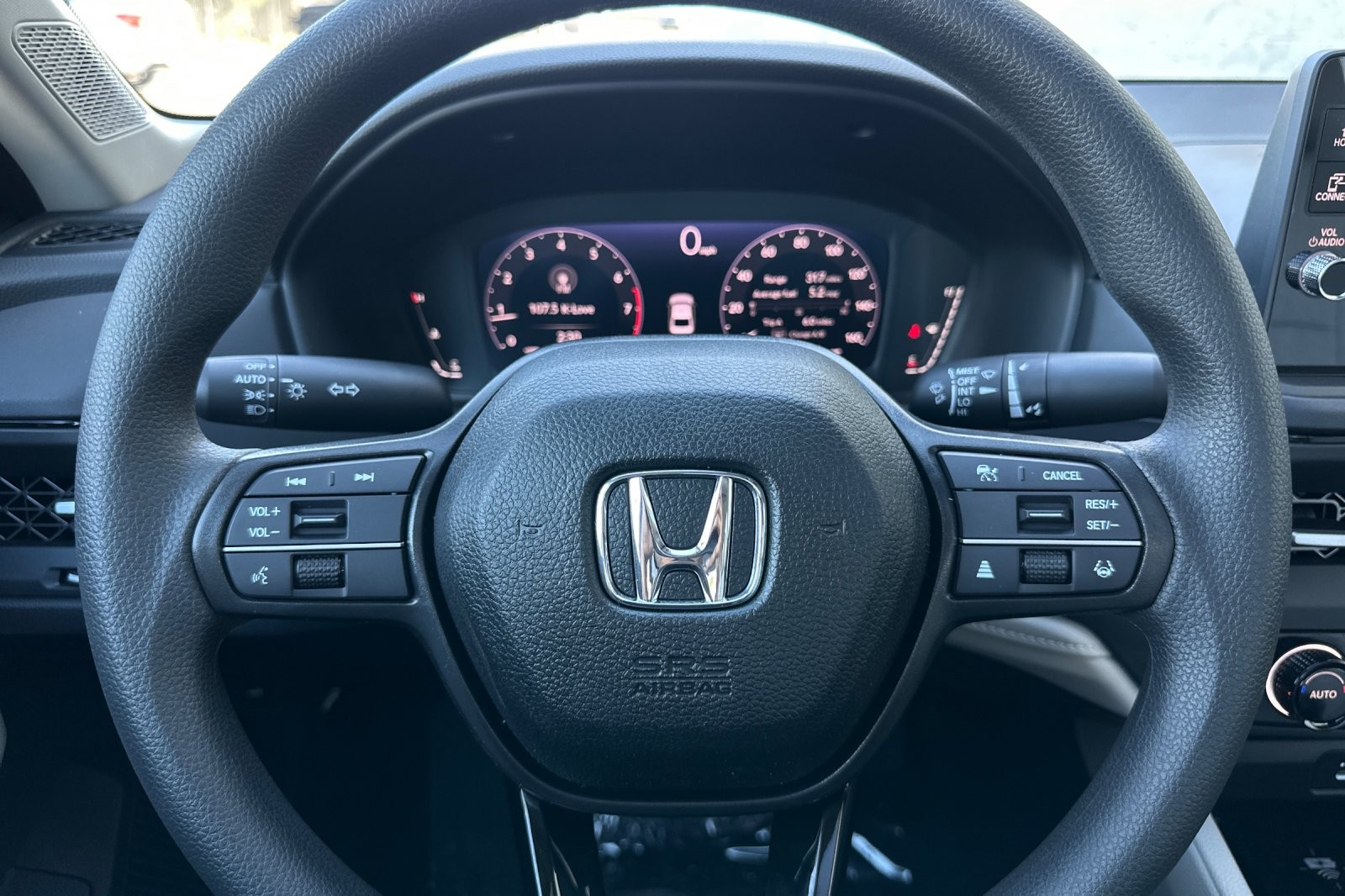 New 2026 Platinum White Pearl Honda SE image 23