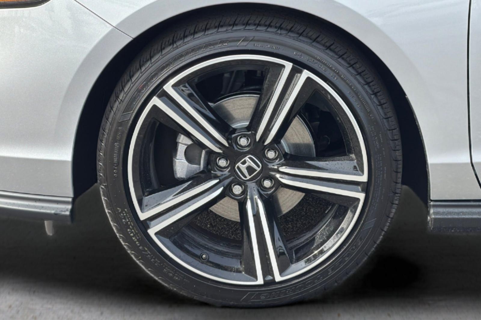 New 2026 Platinum White Pearl Honda SE image 29